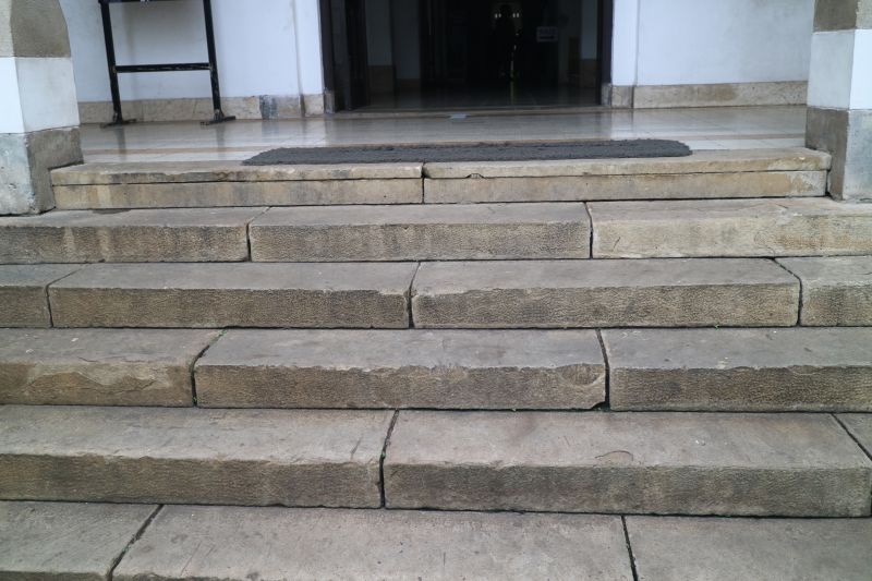Poured Concrete Steps Service